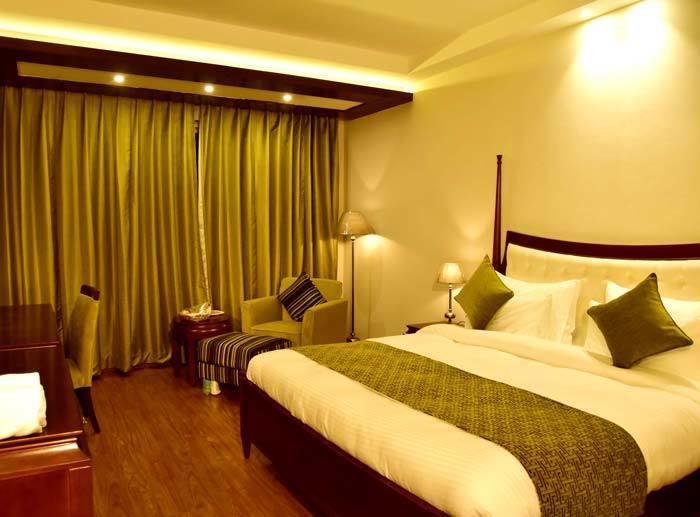 Season Hotel Nainital Exterior foto